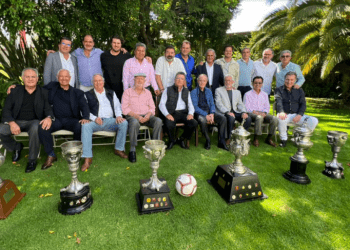 Se reúnen las leyendas