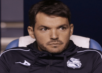 Larcamón, frustrado y molesto
