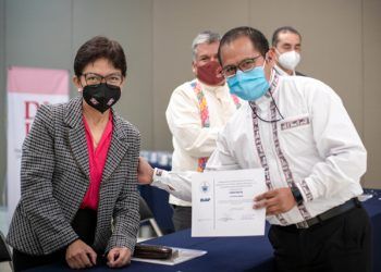 Clausura rectora de la BUAP el Diplomado Internacional en Lingüística Aplicada 2022