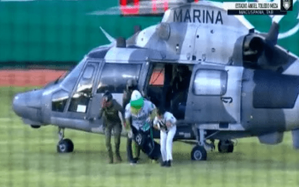Justifica SEMAR presencia de helicóptero en juego de beisbol en Tabasco