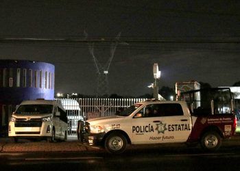 Rescatan a 694 migrantes en Tepeaca y Vía Corta a Santa Ana; hay cuatro detenidos