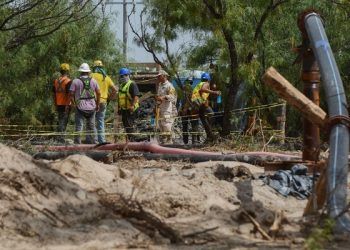 Aceptan plan de rescate las familias de mineros atrapados en Coahuila: AMLO