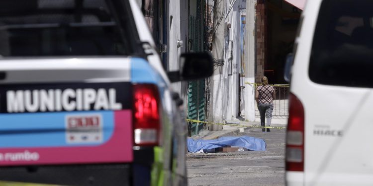 Pintor muere electrocutado en la junta auxiliar de San Baltazar Campeche