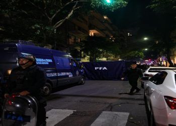 Atentan contra Cristina Fernández de Kirchner; un detenido