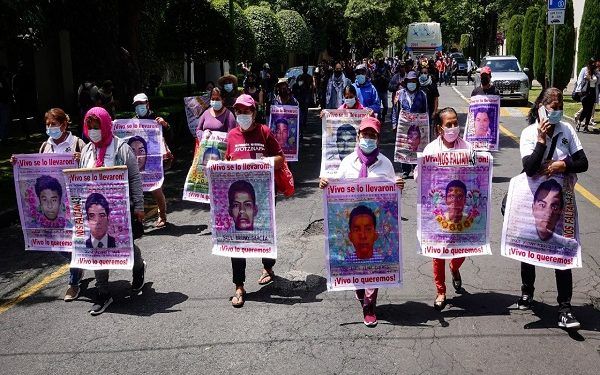 43 ayotzinapa