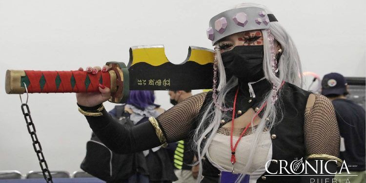 FICOMICS: COLOR Y CREATIVIDAD