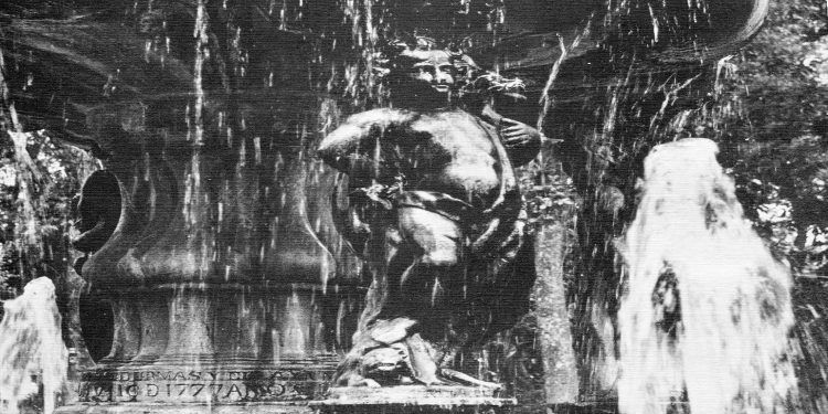 IN MEMORIAM / EL SANTO PATRONO DE PUEBLA AL CENTRO DE LA PLAZA