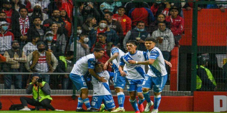 Va La Franja por los tres puntos ante las Chivas