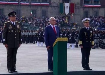 Pide AMLO paz mundial en el desfile militar de la Independencia de México