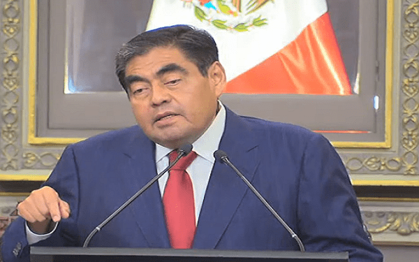 En Puebla no hay conflictos entre poderes públicos y órganos autónomos: Barbosa
