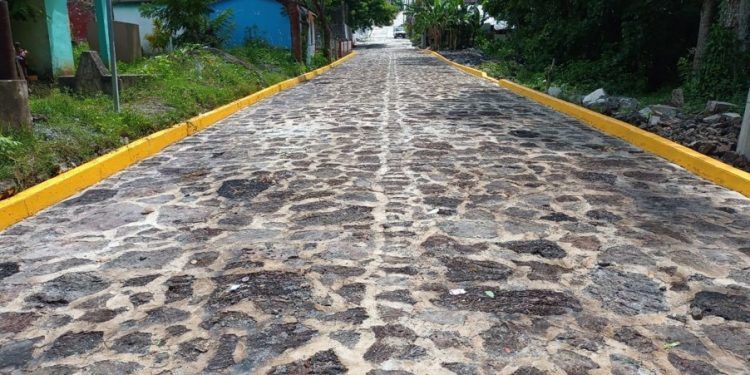 Entrega Infraestructura rehabilitación de calles en cinco municipios poblanos