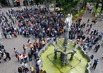 Participan poblanos en el simulacro nacional de sismo 2022