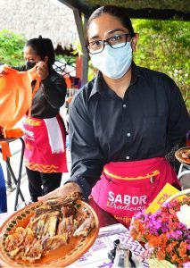 Mole de caderas, segunda fiesta de sabor