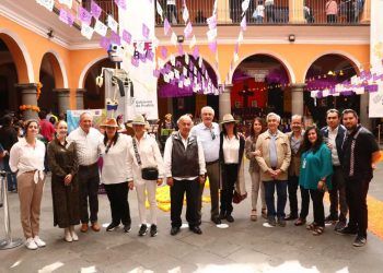 Inauguran concurso de ofrendas tradicionales en la Casa de la Cultura