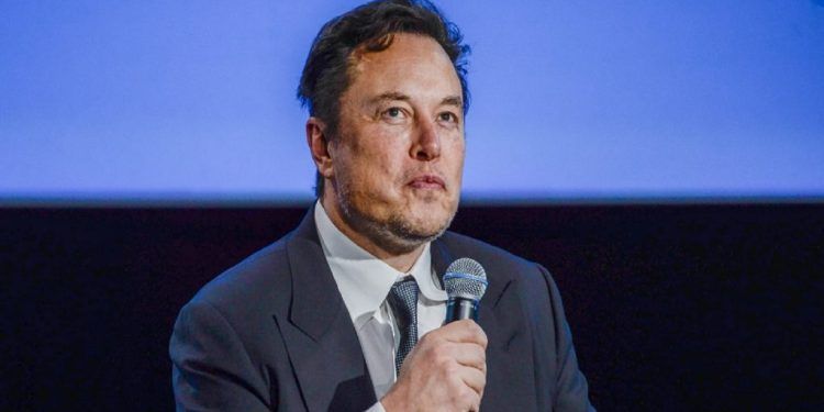 Elon Musk planea despedir a 75% del personal que trabaja en Twitter