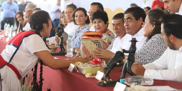 Inicia la temporada de Mole de Caderas en Puebla
