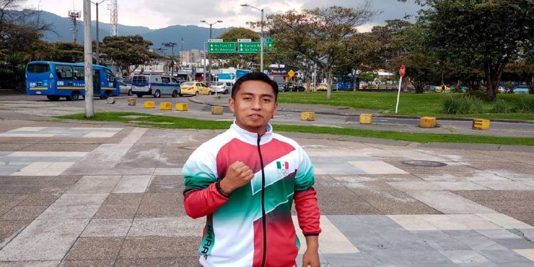 Jair Capistrán ha hecho del karate un estilo de vida