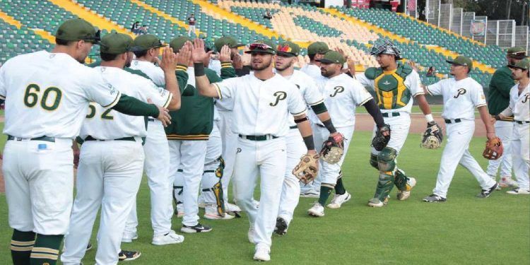 Pericos de Puebla recibe en el Hermanos Serdán al combinado Diablos Rojos-Guerreros