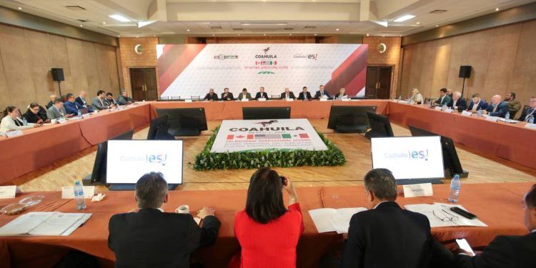 SDR participa en acuerdo entre México, EU y Canadá para apoyar a productores poblanos