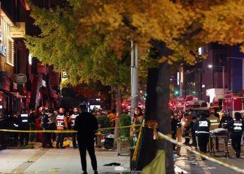 Estampida en celebración de Halloween en Seúl deja al menos 81 personas lesionadas