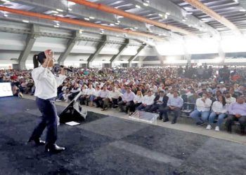 En Puebla, Sheinbaum es cobijada por 20 mil