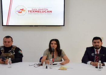 Alcaldesa de Texmelucan premia a ganadores de “Presidente por un día”