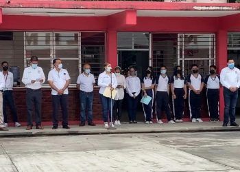 Nuevo caso de intoxicación de estudiantes, ahora en Veracruz; 28 hospitalizados