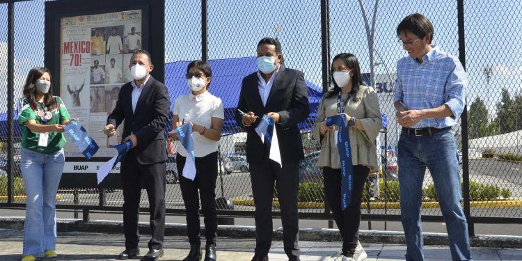 Exponen en la valla del CCU de la BUAP “Los Mundiales en México”
