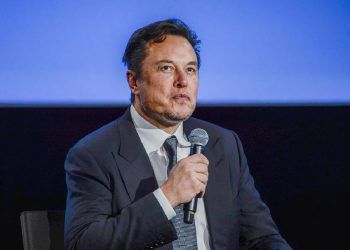 Elon Musk llama a votar “por un Congreso Republicano” en elecciones de Estados Unidos