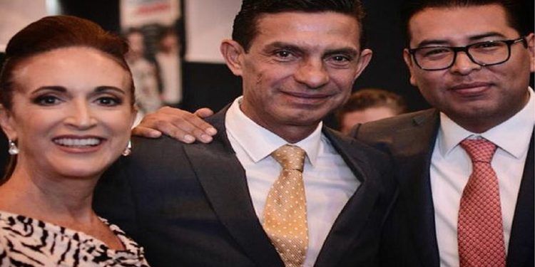 EN MORENA NO HAY GIGANTES... PERO EN LA OPOSICIÓN SÍ HAY ENANOS