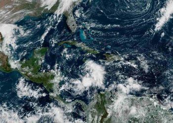 Ciclón tropical Lisa se intensificará a huracán en las próximas horas