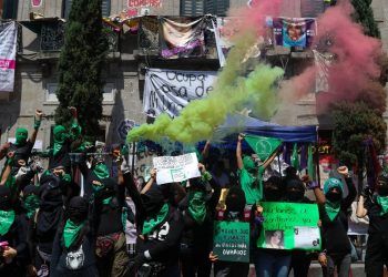 Feministas retan a AMLO por marcha del 27 de noviembre; “no nos vamos a mover”, advierten