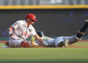 Diablos-Guerrero se impone a los Pericos de Puebla por pizarra de 13-1