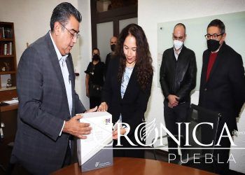 Envía MBH al Congreso Paquete Económico 2023