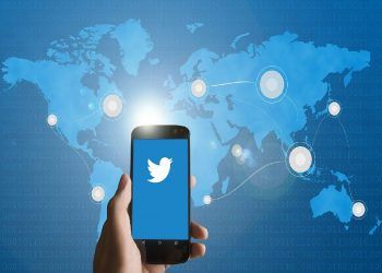 Elon Musk advierte que Twitter podría estar en bancarrota; renuncian altos ejecutivos