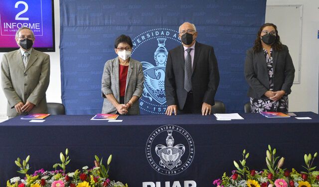 Lilia Cedillo destaca labor en Preparatoria de Atlixco de la BUAP