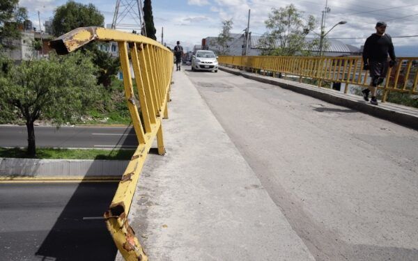 Repararán puentes vehiculares