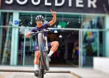 Daniel Bolaños, ciclista, empresario y estudiante