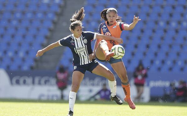 FÚTBOL FEMENIL . PUEBLA VS MONTERREY