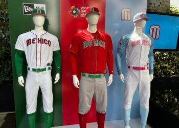 México presenta sus uniformes para el Clásico Mundial de Beisbol