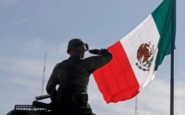 Llaman a defender identidad nacional
