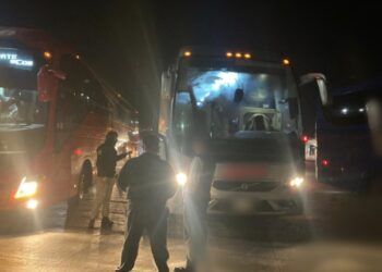 En autopista México-Puebla aseguran a 116 migrantes
