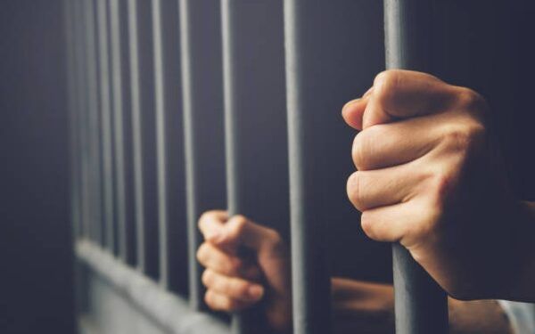 Cinco policías de CDMX son encarcelados tras ser acusados de secuestro exprés