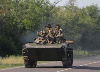Ucrania busca parar el avance ruso más allá de Bajmut y Moscú ve más cerca su victoria
