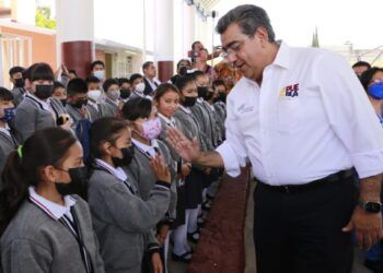 Gobierno de Puebla mejora espacios educativos en Atlixco