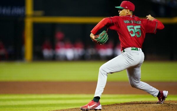 México vence 10-3 a Canadá en el Clásico Mundial de Béisbol