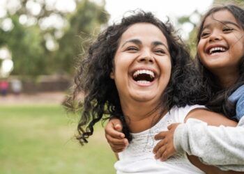Felicidad, más que un destino, es un proceso, asegura especialista