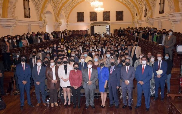 Urge Cedillo dignificar al consejero de la BUAP