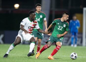 México derrota a Surinam y gana su primer partido en Concacaf Nations League