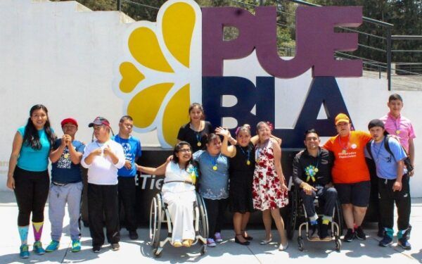 Realizan rally deportivo para personas con síndrome de down en Puebla